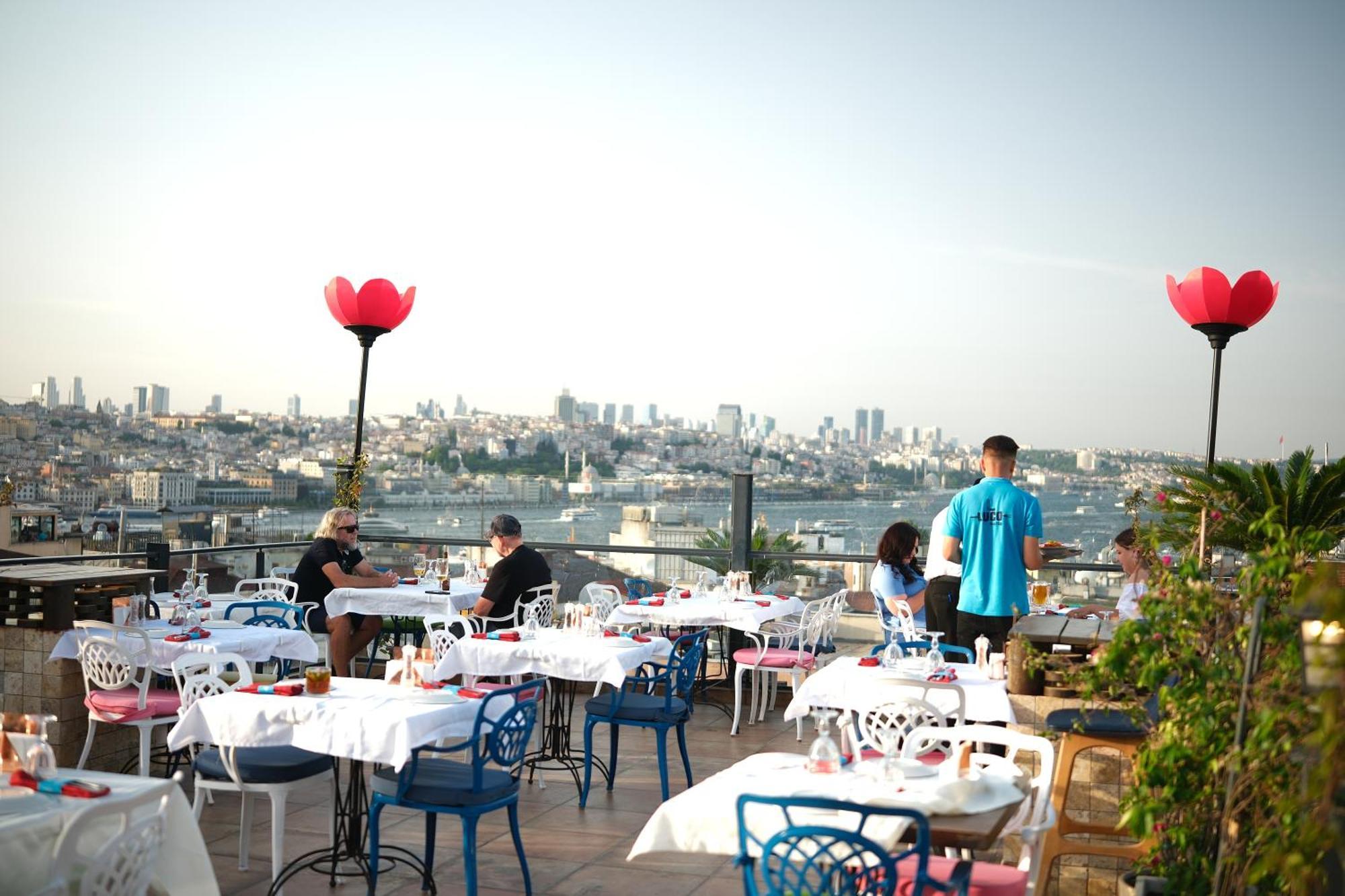 Raymond Blue Hotel Istanbul Exteriör bild